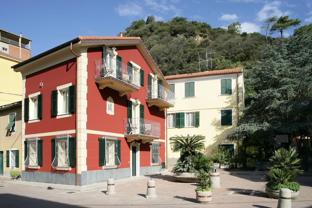 Appartamenti In Piazzetta Deiva Marina Extérieur photo