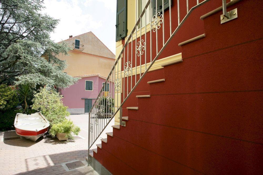 Appartamenti In Piazzetta Deiva Marina Extérieur photo